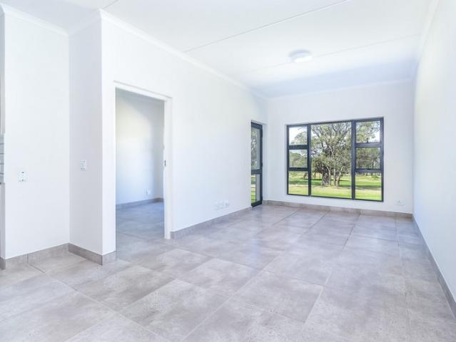 2 Bedroom Apartment in Somerset West Central