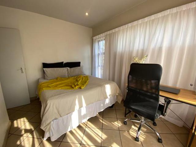 2 Bedroom Apartment in Sonheuwel