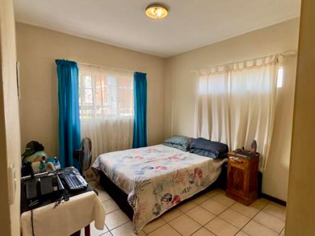 2 Bedroom Apartment in Sonheuwel