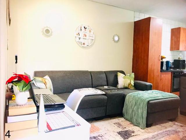 2 Bedroom Apartment in Sonheuwel