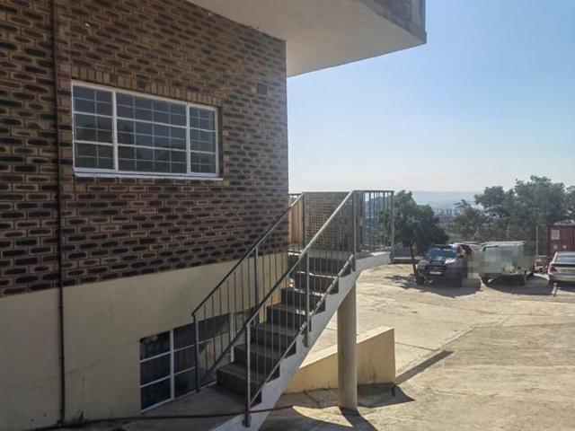 2 Bedroom Apartment in South Ridge