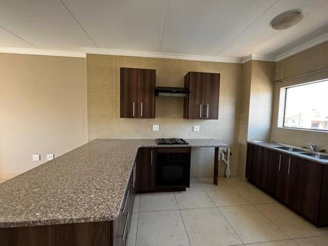 2 Bedroom Apartment in Tuscany Ridge