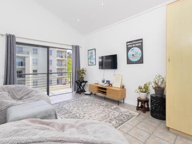 2 Bedroom Apartment in Tyger Valley