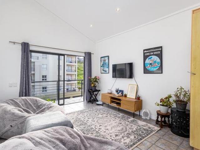 2 Bedroom Apartment in Tyger Valley