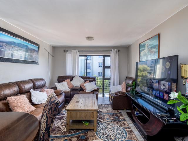 2 Bedroom Apartment in Tyger Valley