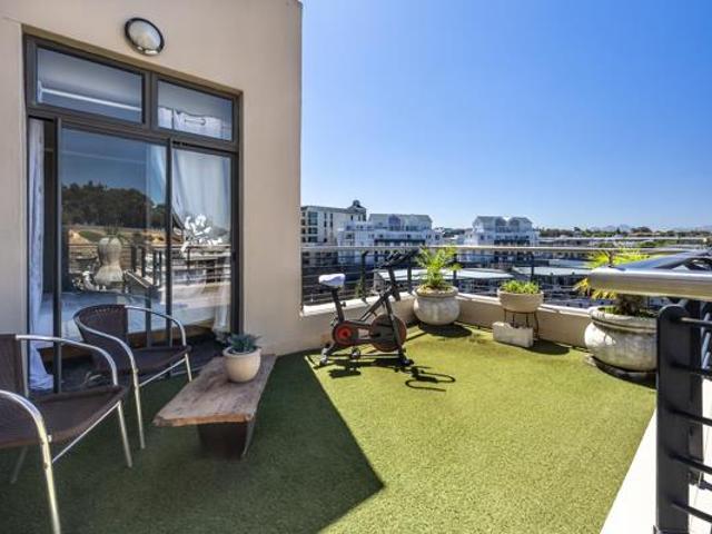 2 Bedroom Apartment in Tyger Valley