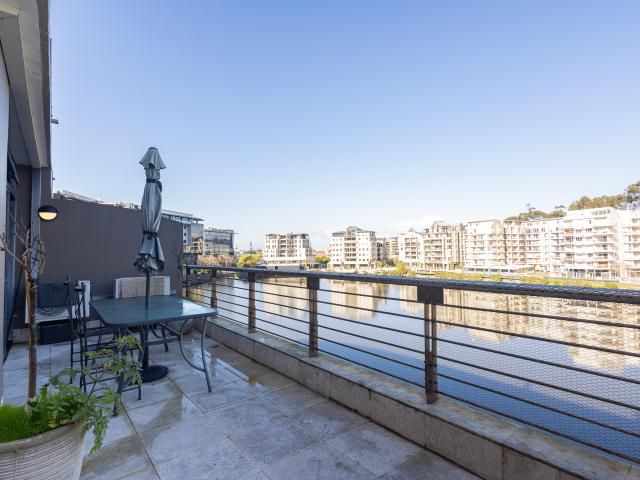 2 Bedroom Apartment in Tyger Waterfront