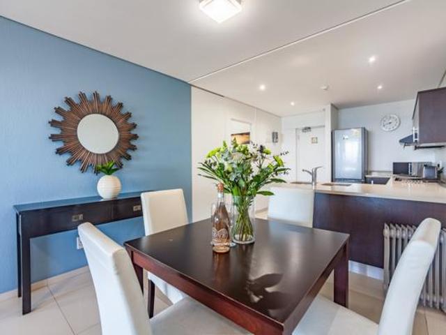 2 Bedroom Apartment in Table View