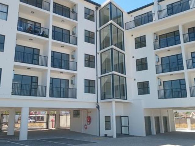 2 Bedroom Apartment in Table View