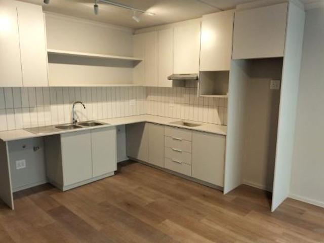 2 Bedroom Apartment in Table View