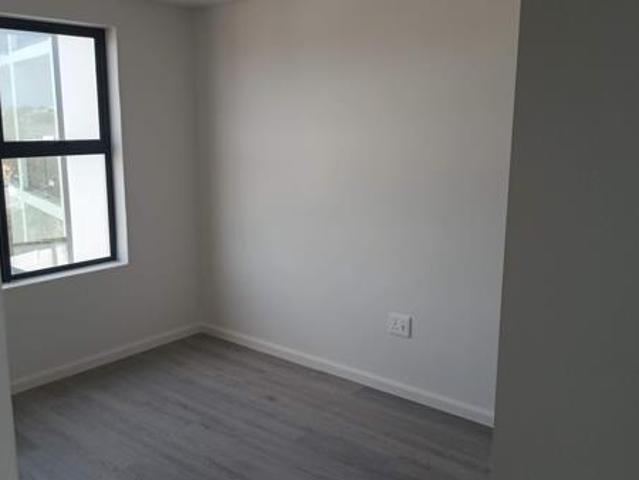 2 Bedroom Apartment in Table View
