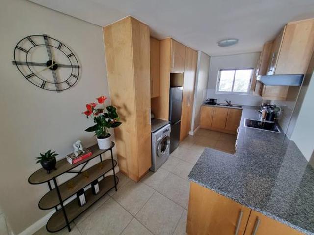 2 Bedroom Apartment in Table View