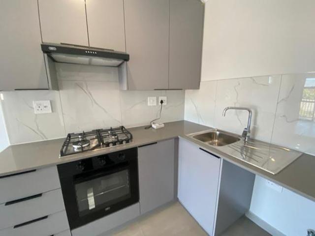 2 Bedroom Apartment in Table View