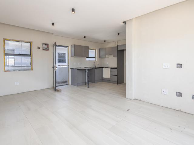 2 Bedroom Apartment in Table View