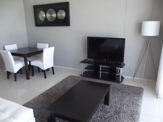 2 Bedroom Apartment in Table View