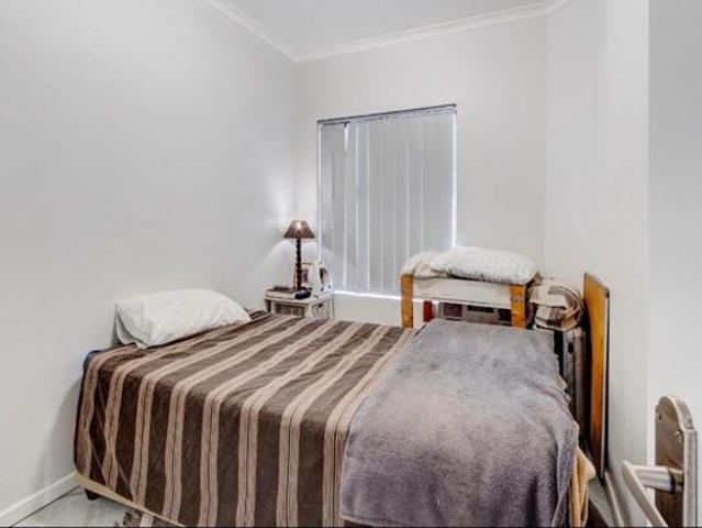 2 Bedroom Apartment in Table View
