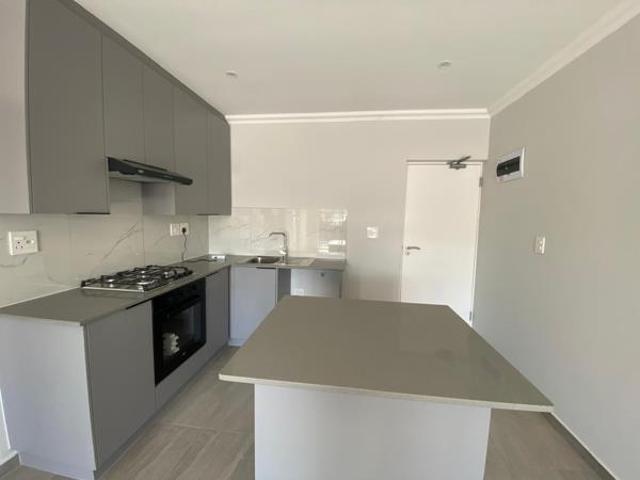 2 Bedroom Apartment in Table View