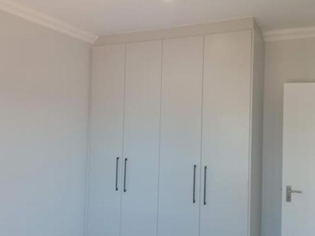 2 Bedroom Apartment in Table View