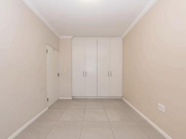 2 Bedroom Apartment in Table View