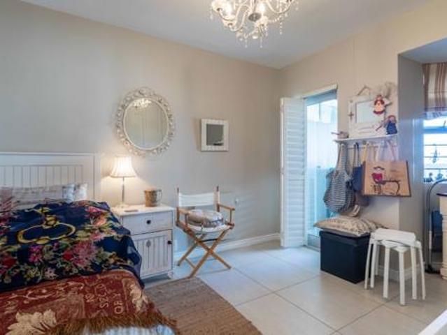 2 Bedroom Apartment in Table View