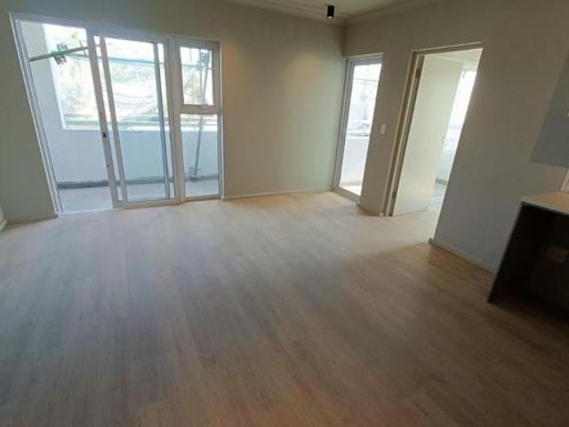 2 Bedroom Apartment in Table View