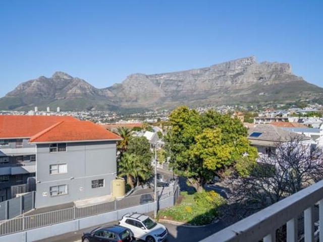 2 Bedroom Apartment in Tamboerskloof