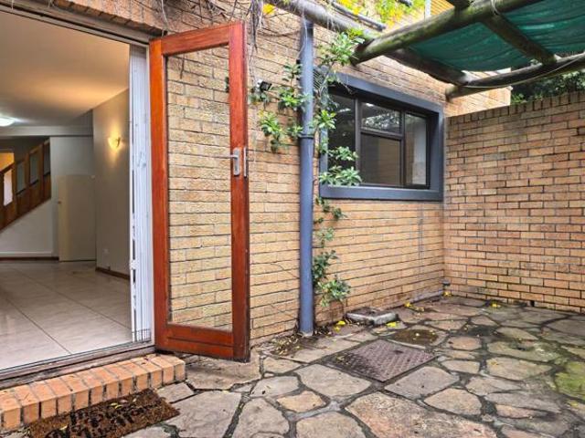 2 Bedroom Apartment in Tamboerskloof