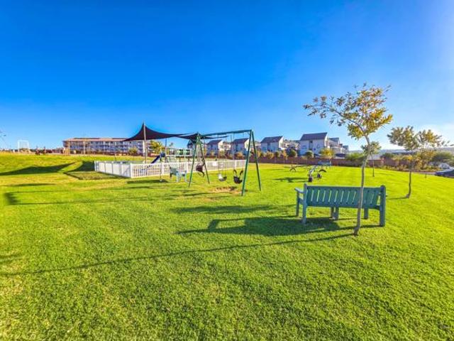 2 Bedroom Apartment in The Reeds