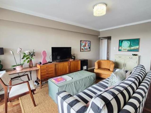 2 Bedroom Apartment in Three Anchor Bay