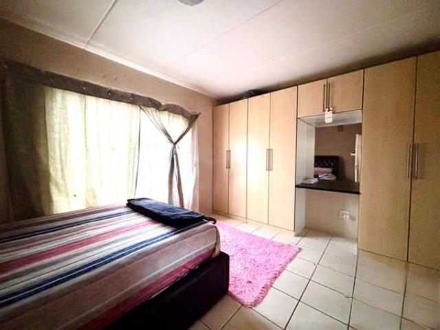 2 Bedroom Apartment in Three Rivers North