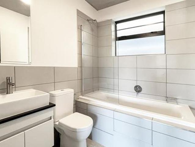 2 Bedroom Apartment in Treesbank AH