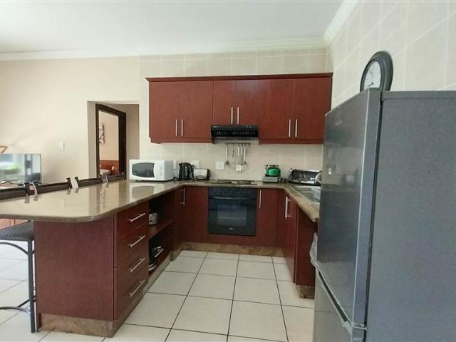 2 Bedroom Apartment in Uvongo