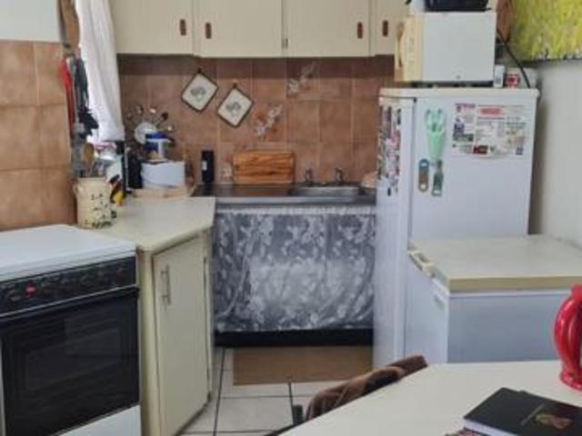 2 Bedroom Apartment in Uvongo