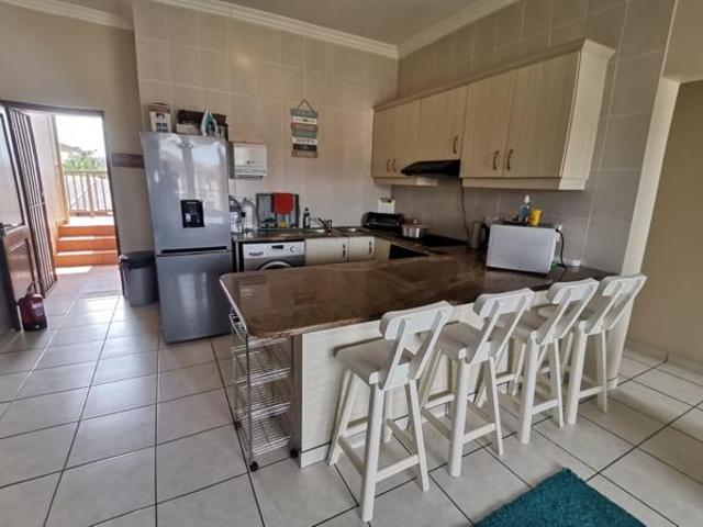 2 Bedroom Apartment in Uvongo