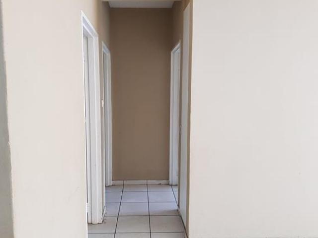 2 Bedroom Apartment in Uvongo