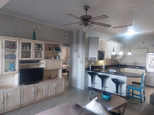 2 Bedroom Apartment in Uvongo