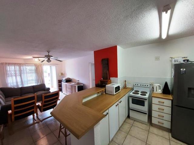 2 Bedroom Apartment in Uvongo
