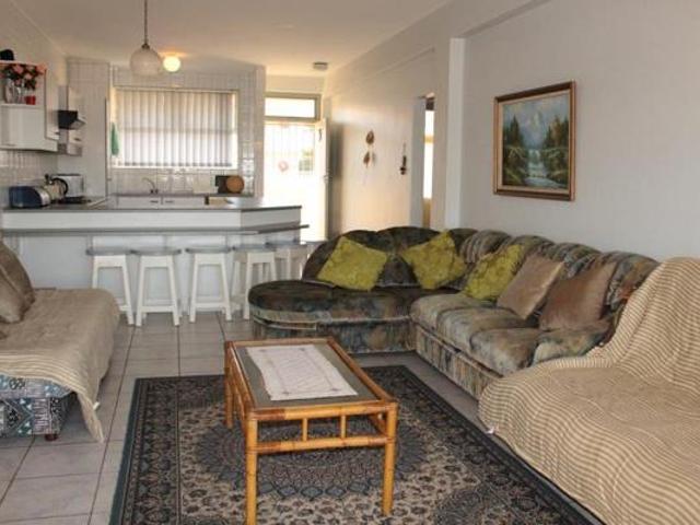 2 Bedroom Apartment in Uvongo Beach