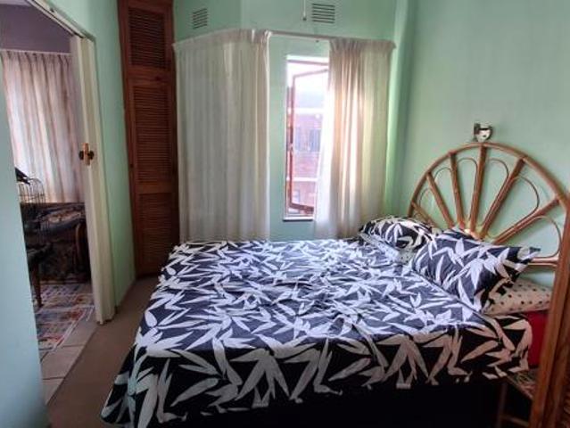 2 Bedroom Apartment in Uvongo Beach
