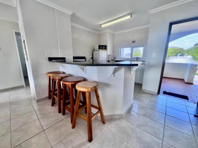 2 Bedroom Apartment in Uvongo Beach