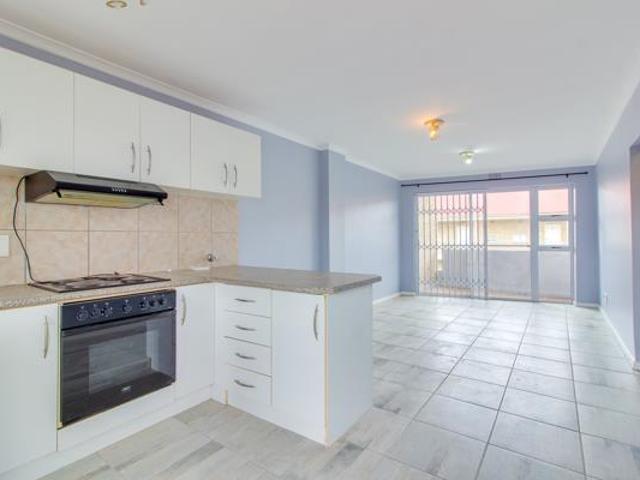 2 Bedroom Apartment in Uitzicht