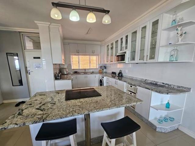 2 Bedroom Apartment in Umdloti Beach