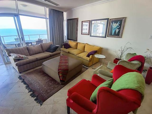 2 Bedroom Apartment in Umhlanga Rocks