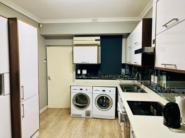 2 Bedroom Apartment in Umhlanga Rocks