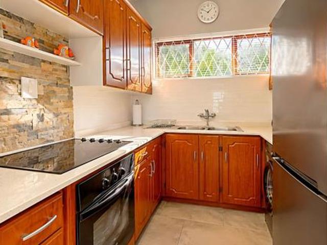 2 Bedroom Apartment in Umtentweni