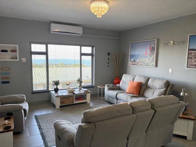2 Bedroom Apartment in Umtentweni