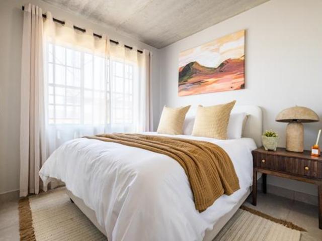 2 Bedroom Apartment in Valhalla