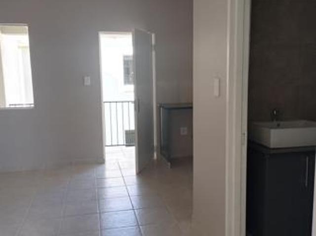 2 Bedroom Apartment in Van Der Hoff Park