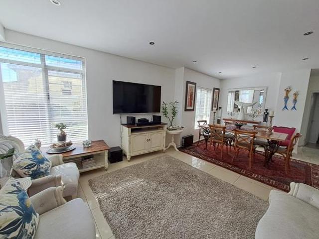 2 Bedroom Apartment in Van Ryneveld