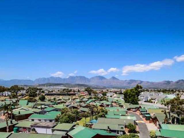2 Bedroom Apartment in Van Ryneveld
